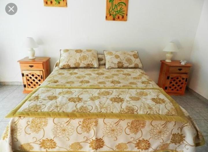 Hostal Tu'U Koihu Ханга Роа Екстериор снимка